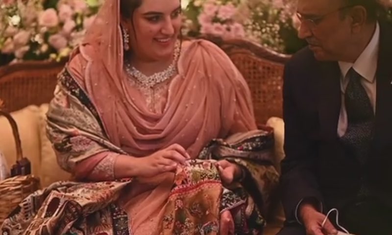 AreeshaPervez's tweet image. Happy birthday to Prez AAZ: the person who saw the worst political victimization, who saw jails, fake cases, his wife’s assassination, a brutal media campaign and propaganda that still continues, but faced everything with that Zardari smile. Never once has he complained.