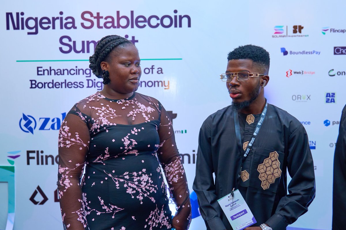 itadori_crypt's tweet image. 2 days ago, I was at the first and biggest African stablecoin summit. It was nice meeting my boss & Tutor again @SamuelXeus and @I_am_yuwa, some OGs, and many bright minds in the web3 space.
I won't like to take your time but I'm going to tell you this for free, a lot of people…