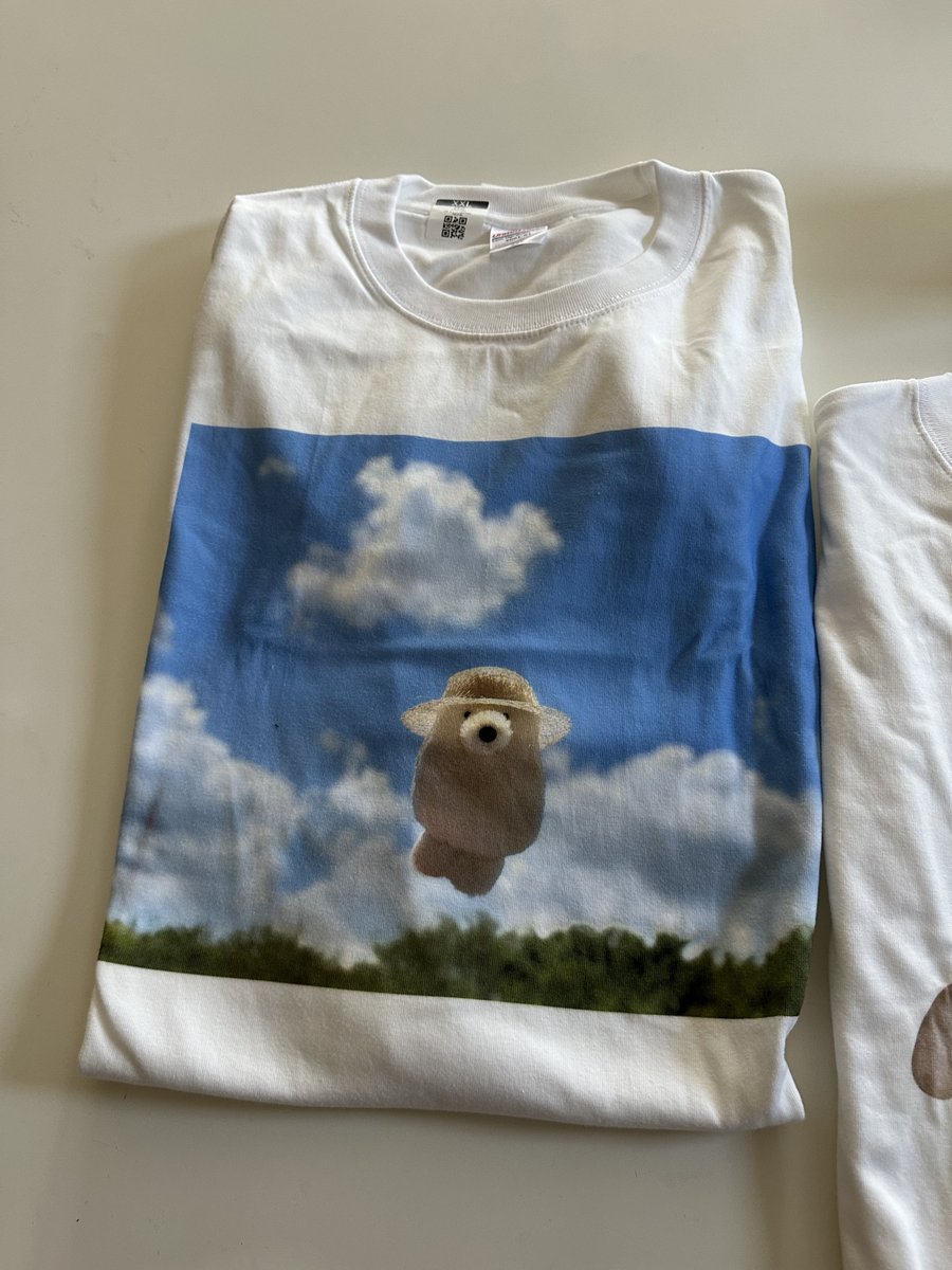 simainusima's tweet image. 皆さまスズリでご購入頂きありがとうございます!🙇
熱くて飛んじゃったTシャツの印刷はこんな感じでした!とても綺麗!夏!
お出かけのお供にして頂けますように!