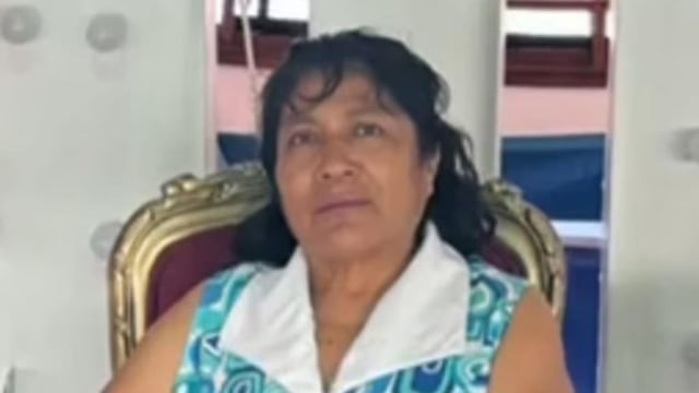 Estos grupos criminales deben considerarse terroristas en México!!!... 
Secuestraron a Irma, maestra jubilada de 62 años de edad... Ella apareció en un video rodeada de hombres armados que la obligaron a dar un mensaje, que les paguen lo que piden o terminarían asesinados como