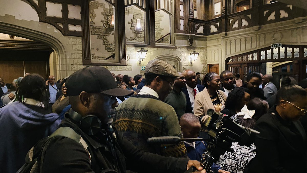 TSFoundation__'s tweet image. A special thank you to the people for showing up at the playhouse on a Friday evening when they could have been dancing or spending their Fridays with family. Thank you for choosing to be with us as we look at our odyssey as black people. May the new earth rise.