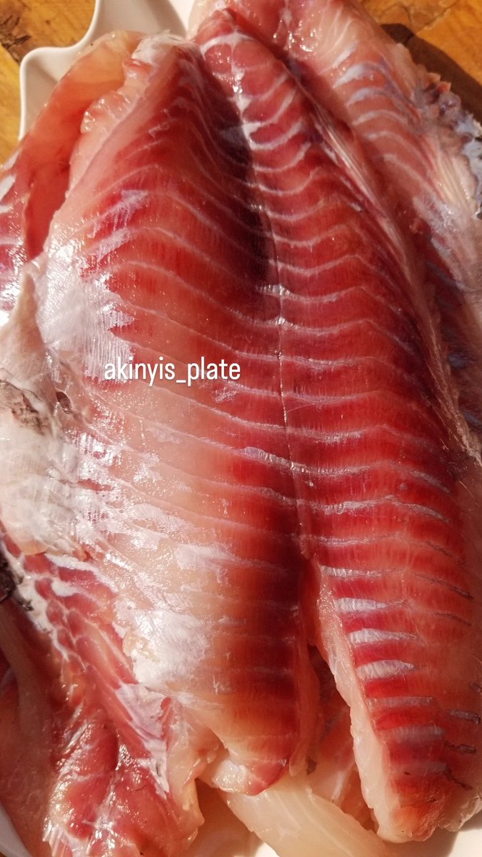 AkinyisPlate's tweet image. Fresh Tilapia fillet.
So fresh even the sun is smiling😂
Good morning 😊
#akinyisplate