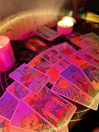 falviastro's tweet photo. ✨Tarot Kartlarını Birlikte Tanıyalım!✨
Her gün bir tarot kartını öğreneceğiz. Kartların gizemli dünyasına birlikte adım atacağız...

#tarot #tarotcards #tarotreading #tarotreader #tarotdeck #günlüktarot #mistik #spiritüel #falkartları #enerji #evreninsinyalleri #keşfet #keşfetteyiz #keşfetbeniöneçıkart #instagramtarot #twitttarot #fal #intuition #spiritualawakening #ruhşifası #mistikdünya #gizemdünyası #kartlar #evrendesinyal #dailycard #falviastro