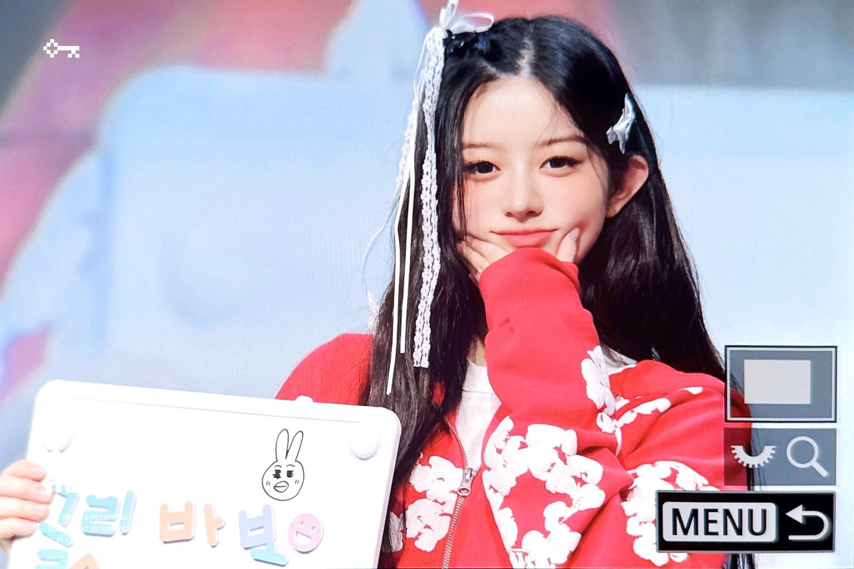 Ming_040511's tweet image. 250726
음악중심 미니팬미팅

#아일릿 #ILLIT
#민주 #MINJU