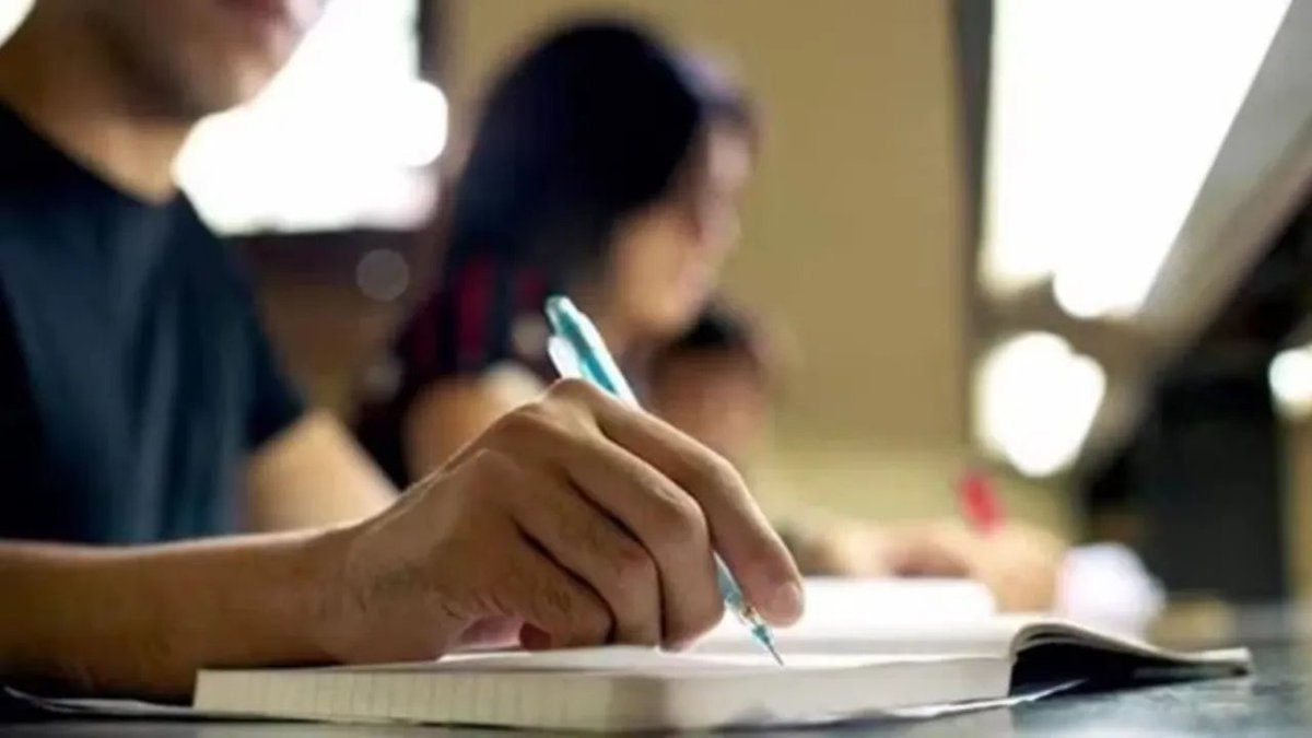 thenewsdrum's tweet image. Libraries thrive in violence-hit Manipur offering job-seekers quiet places to read, surf internet
newsdrum.in/national/libra…
#Manipur #Library #Imphal #ManipurCrisis #Education #UPSC #NEET #SSC