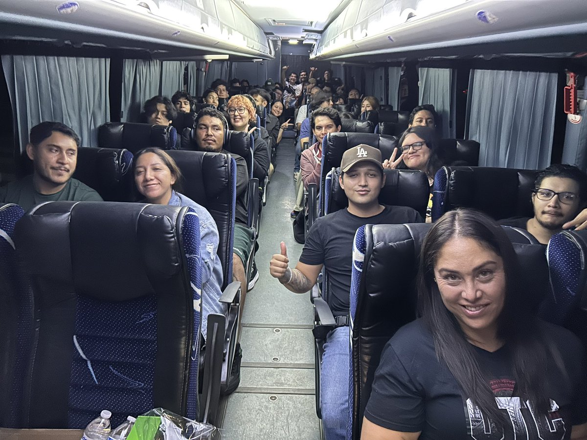 🚌 Rumbo a la <a href="/WWE/">WWE</a> en CDMX <a href="/ArenaCdMexico/">Arena CDMX</a> , Guadalajara presente 😎 👉messenger.com/channel/tokinr…