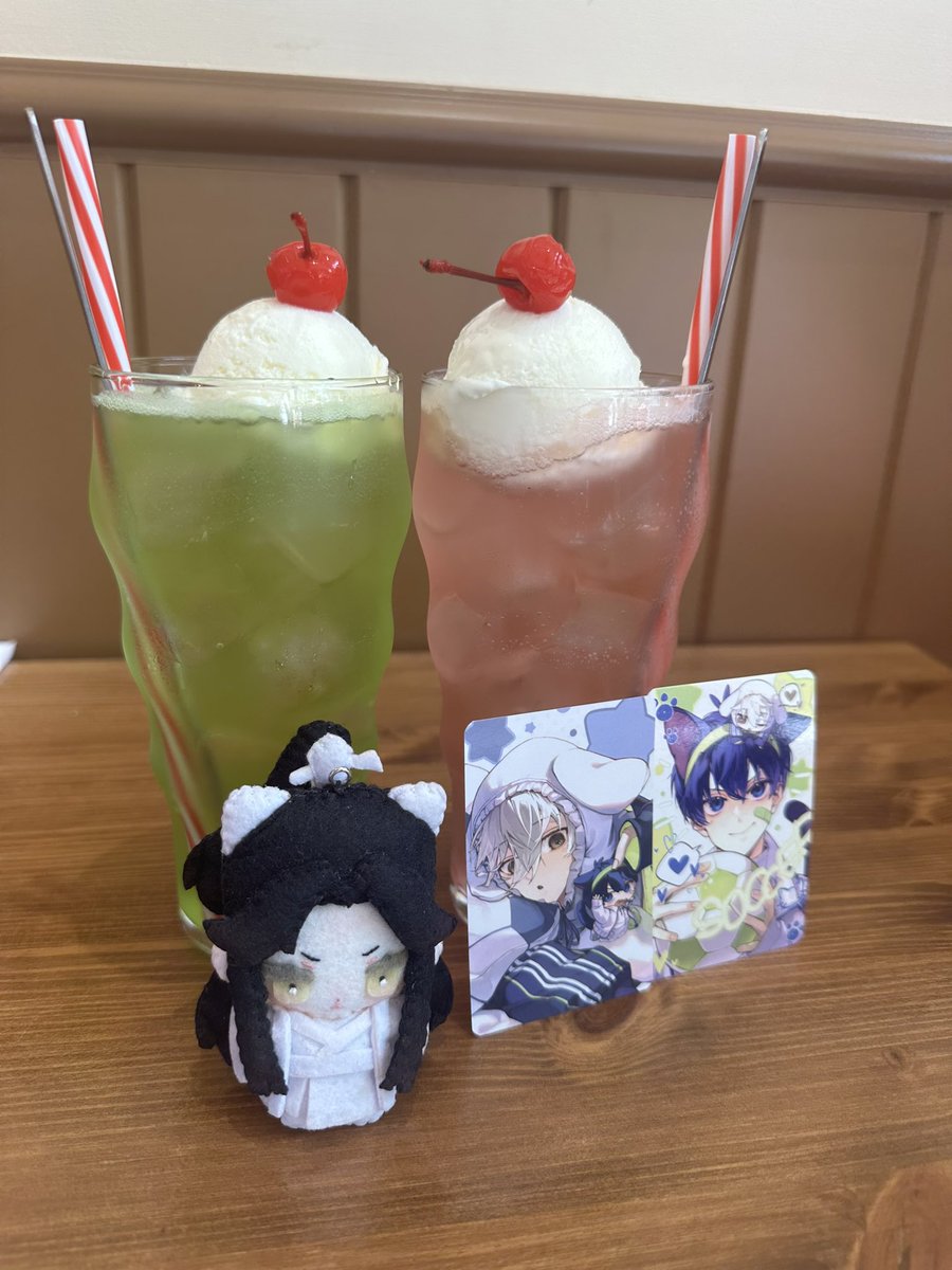 Tofu_zzolim's tweet image. 챱챱케이크라는곳에 왓어요
