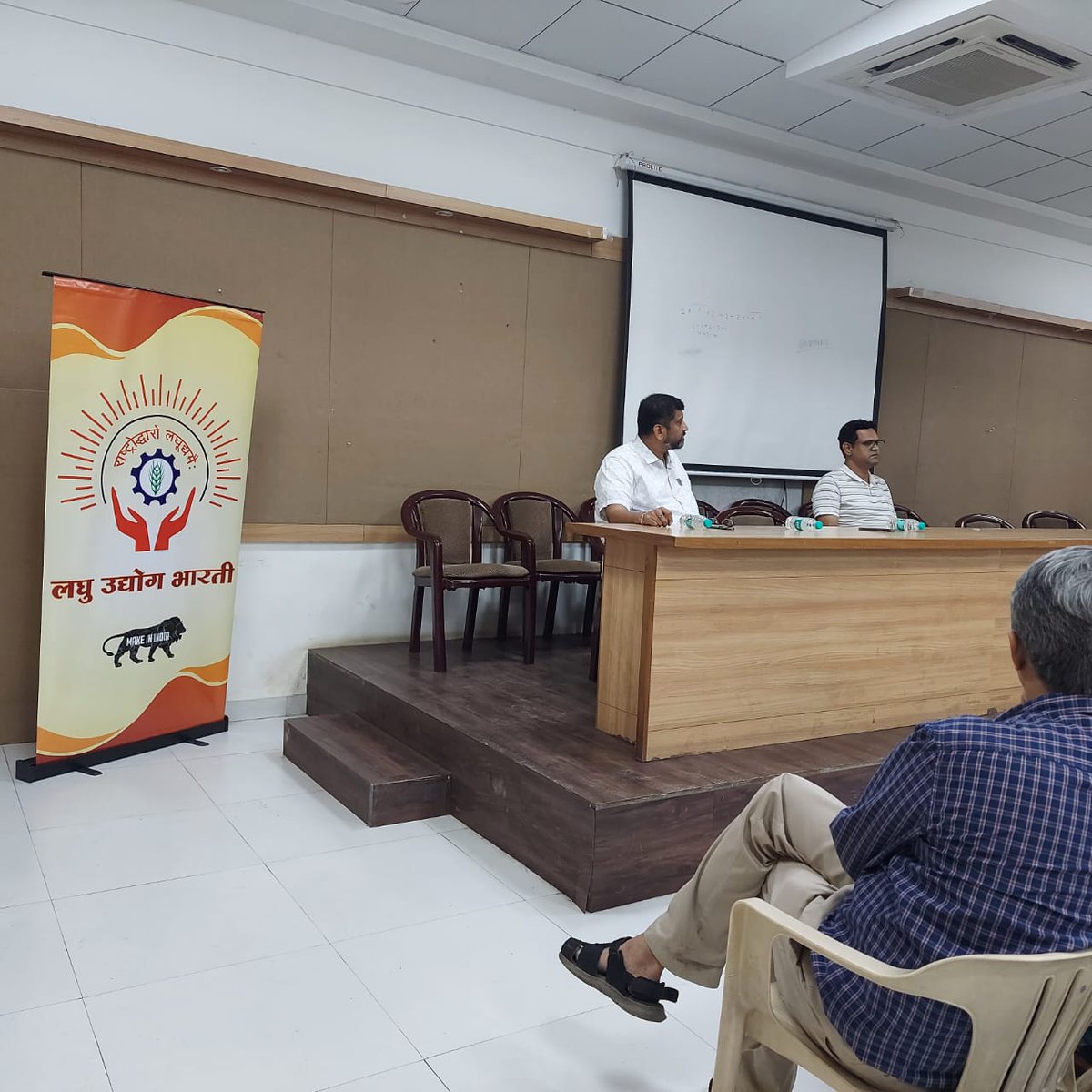 lubindia's tweet image. 🌿 LUB Pune – MPCB Awareness Programme Successfully Conducted 🌿
Laghu Udyog Bharati Pune hosted its Monthly Programme – July 2025 on Friday, 25th July at Savarkar Hall, MES Garware College, focusing on Environmental Compliance & Awareness.
👨💼 Key Speakers:
🔹 Mr. Babasaheb…