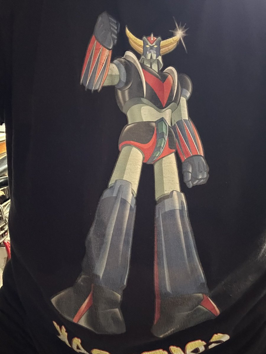 mt401218's tweet image. グレンダイザー
今日は、このTシャツで過ごしました。
上野にも、コレで行きましたw
ゴルドラックのバックプリントTシャツを着たあちらの人に出会し、厄介はごめんとアメ横に逃げ込む自意識過剰くんw