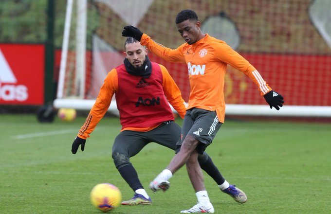 Good morning FT 

No football account should have less than 10k followers 

Let's gather here and boost our audience 

Paste your handles below and follow everyone who likes your comment 

Repost and follow me for more