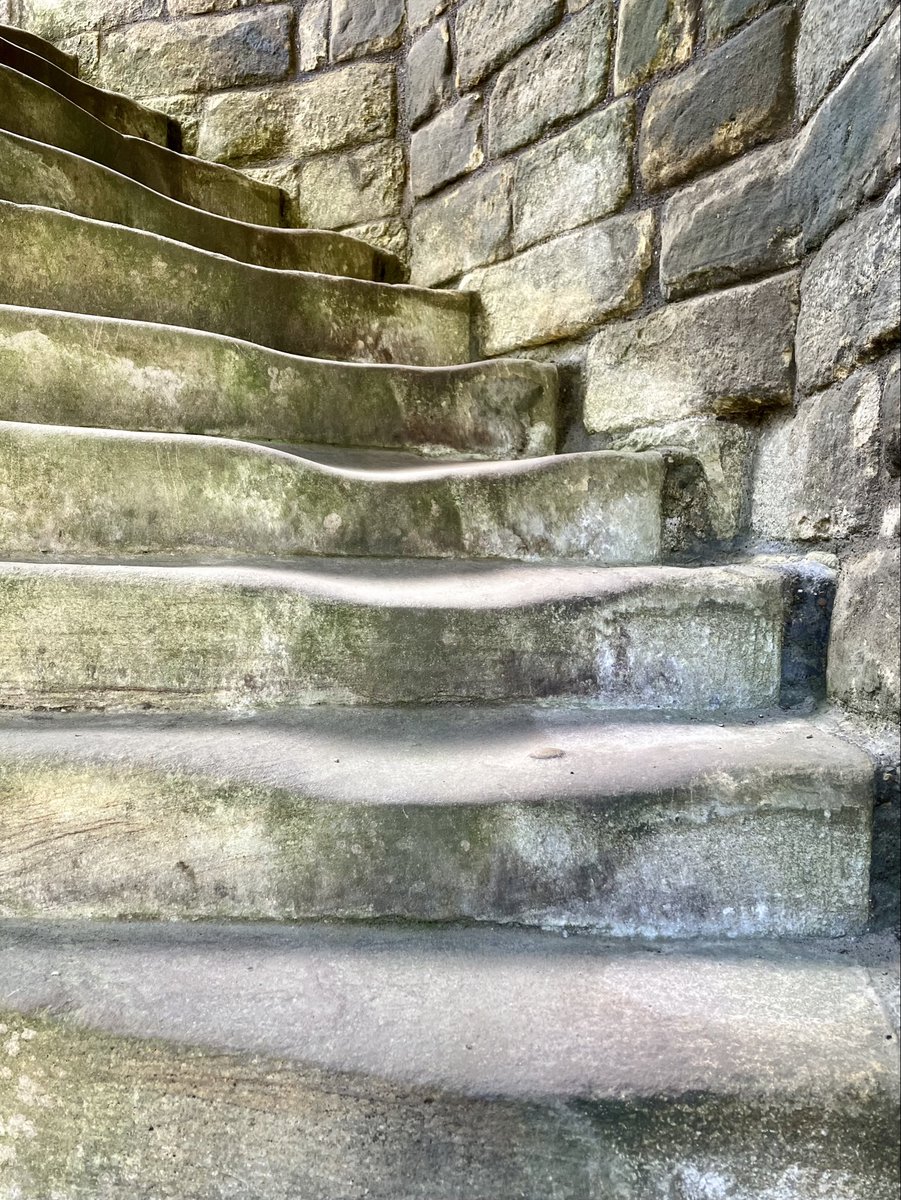 TulipHeather's tweet image. #WeekDforDrivetime
#AlphabetChallenge
🎶Stairway To Heaven by Led Zeppelin 🎶Warkworth Castle, Northumberland