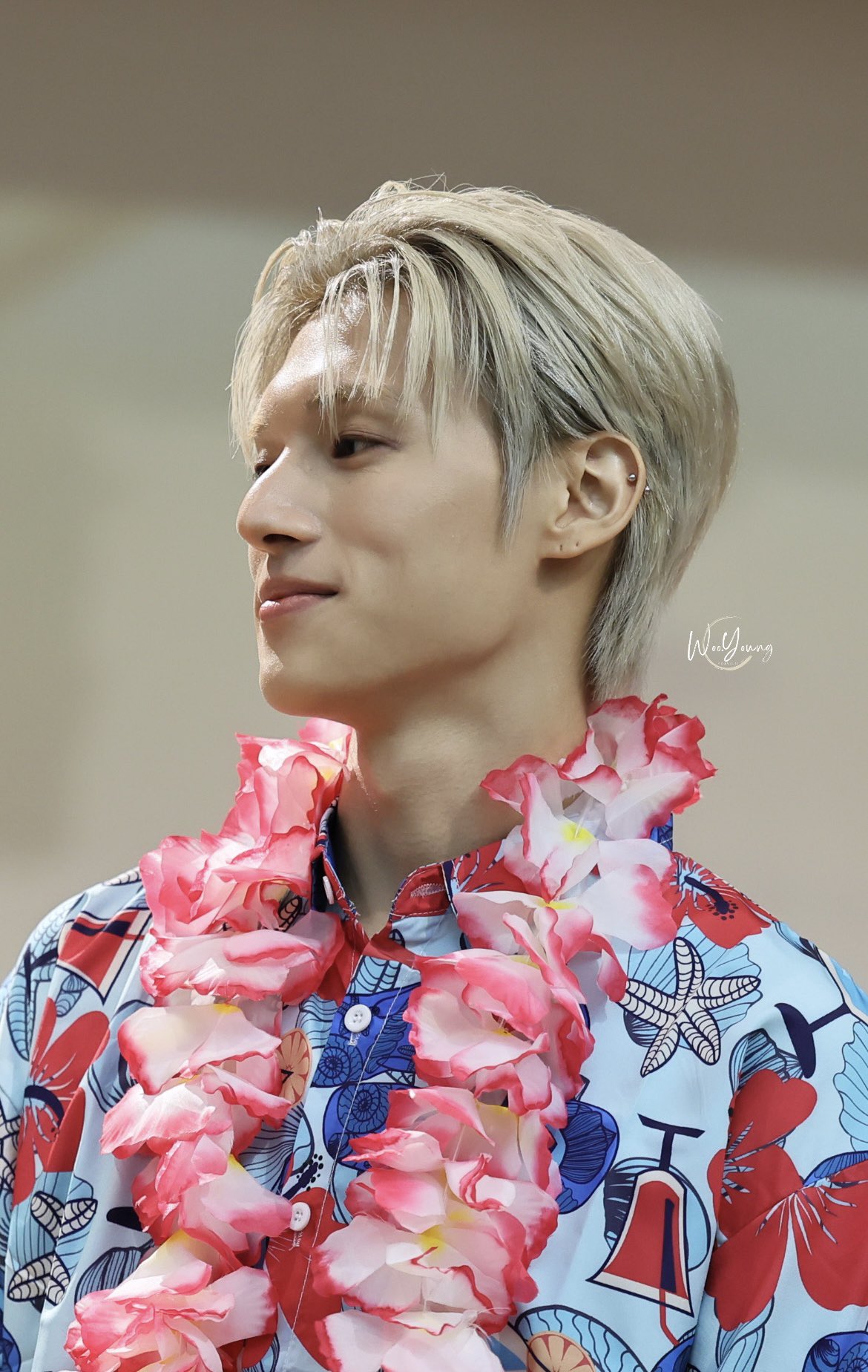 ateez 3 jump up ウヨン　サン　jumpup 2025年最新】ateez サン jumpupの人気アイテム - メルカリ