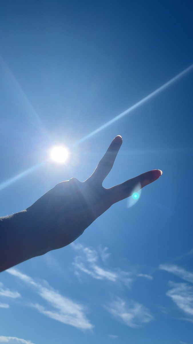 mintspec_mii's tweet image. 外出た瞬間からほんと暑いよね💦☀️みんないつも頑張ってて偉いよー!!😭✨熱中症にならないように気をつけてね☺️✌️
さて、明日の生配信の準備するぞー‼️