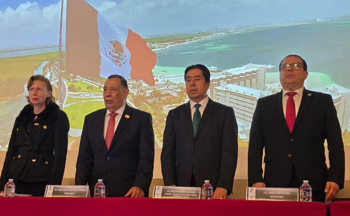 HectorAntonioMX's tweet image. A nombre del DG de @Tu_IMSS, Mtro. @zoerobledo, asistí a la Ceremonia por el 92º Aniv. de la @CODEMEOficialMX, encabezada por el Prof. Fco. Cabezas, Pdte. de la #CODEME, con la presencia de Dips.,federaciones y organizaciones deportivas de todo 🇲🇽.