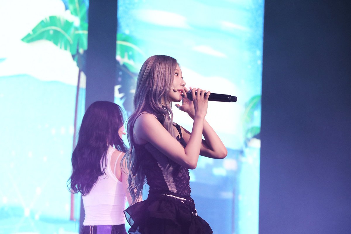 deukaethrowback's tweet image. july 27, 2024 ㅡ luck inside 7 doors concert in kaohsiung
#Dreamcatcher #드림캐쳐