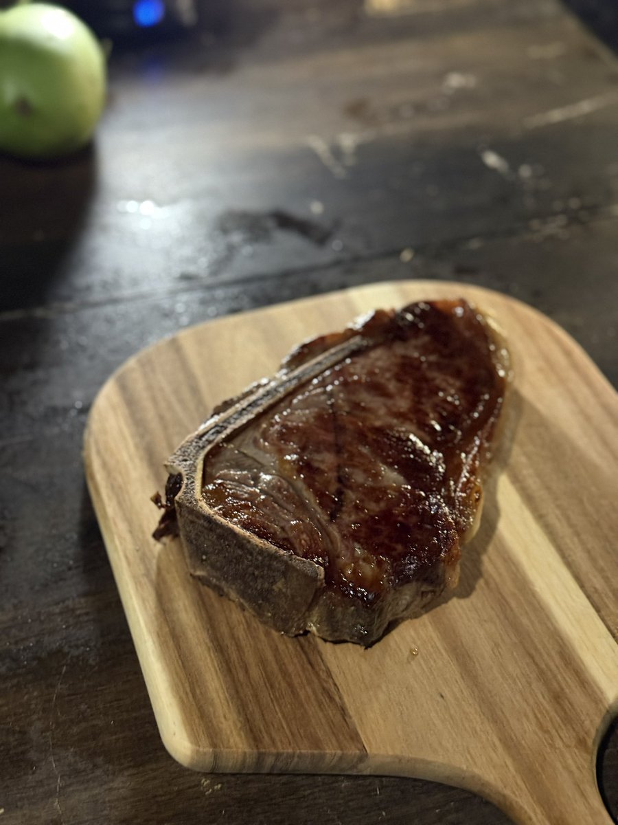 jun38c's tweet image. 今日のディナーは贅沢過ぎる！