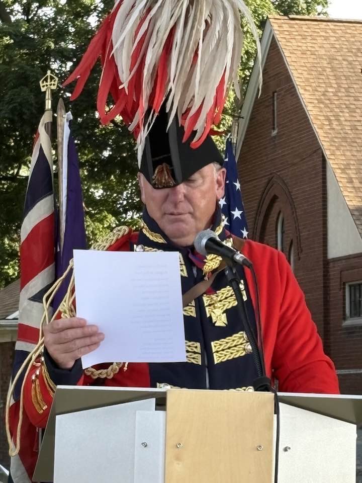 tom4141tom's tweet image. I had asked the Lundy's Lane Historical Society for an opportunity to do what Chris McKay and I had done back in 2014.
I had the honour to read the names of the fallen American, British and Canadian soldiers.
It is sobering to go through such an extensive list.