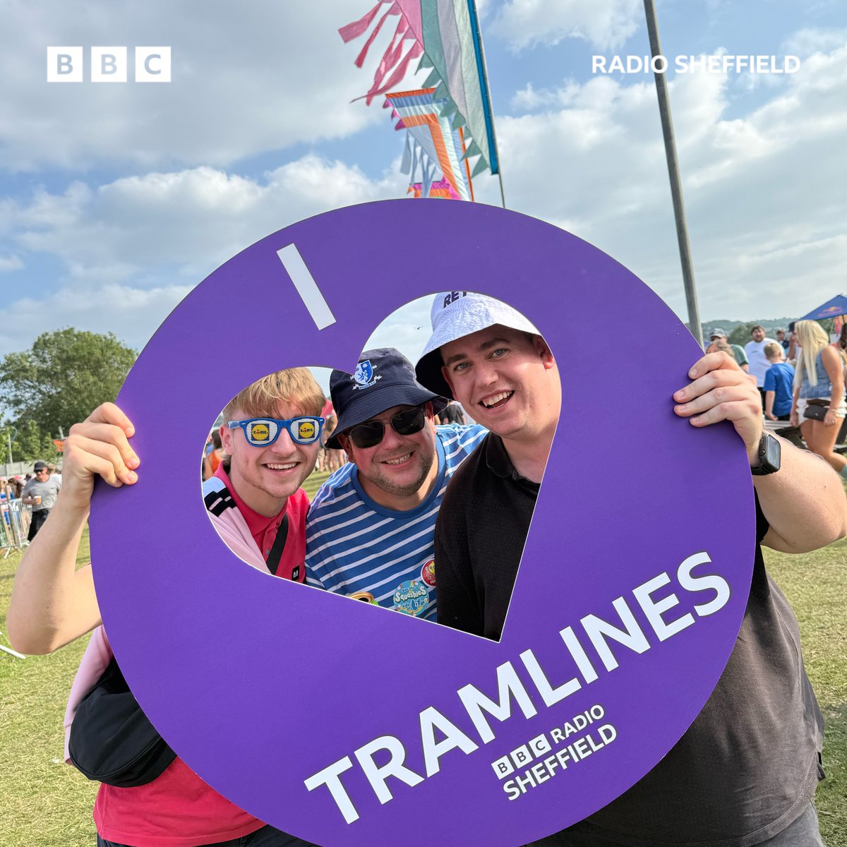 BBCSheffield's tweet image. Tramlines Day 2, lets do this! 馃檶
Lots happening in Hillsborough Park and at the Tramlines Fringe events across the city too! 馃槑
#Tramlines | @tramlines