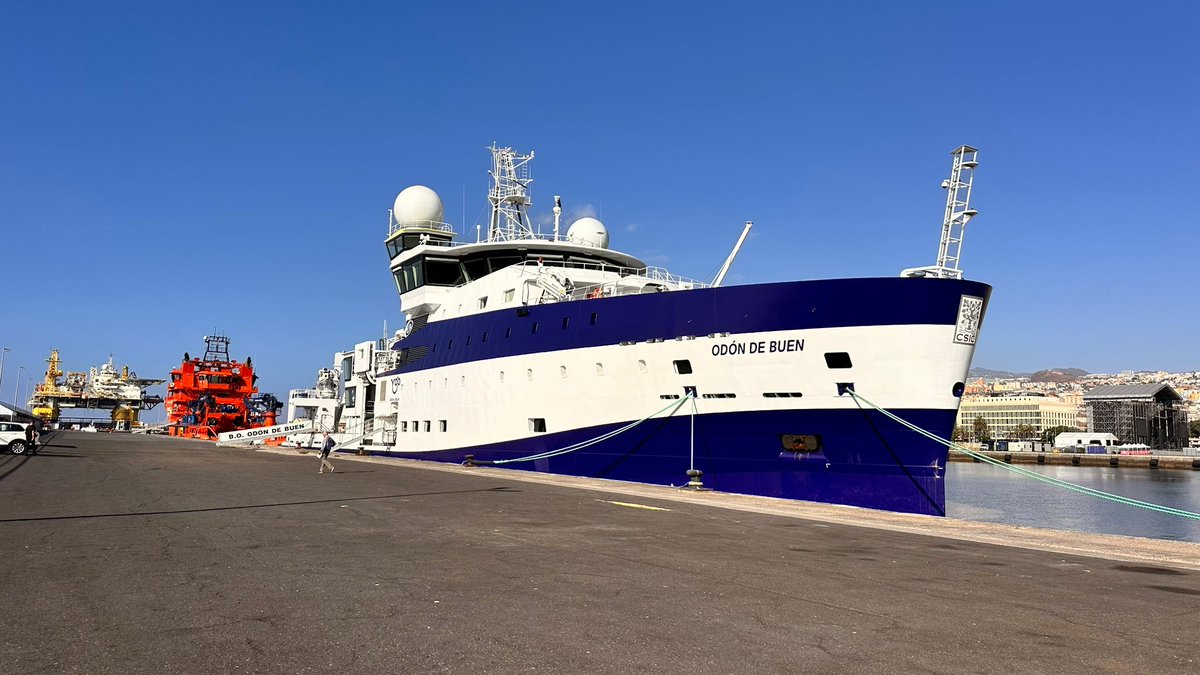 🛳️Este sábado les mostramos el interior del Buque Oceanográfico Odón de Buen, que visita por primera el archipiélago y se trata del más avanzado del IEO-CSIC

📸Carolina Rodríguez