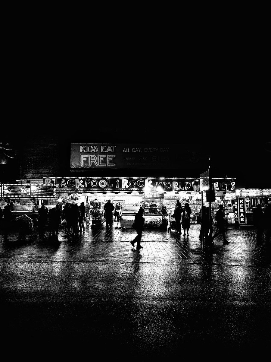 Aaronsidewhite's tweet image. Tenebrae
@Gallery365photo
#Gallery365in2025DailyPrompt
#Gallery365in2025JulyBrandt