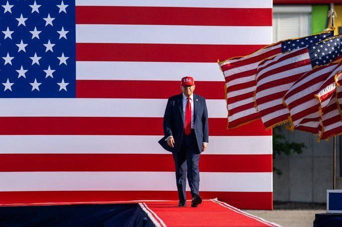 QuantumGuard17's tweet image. 🚨 BREAKING: President Donald Trump says he plans to re-do the U.S. Census before the 2026 midterms, removing all illegals from the count to stop Democrats from gaining seats.
Do you support this?