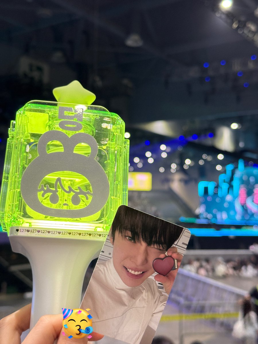 onyours__uring's tweet image. 궁둥뷰지만 오랜만에 우리칠 짱리칠 봐서 행복해🥹

#가요대전Summer