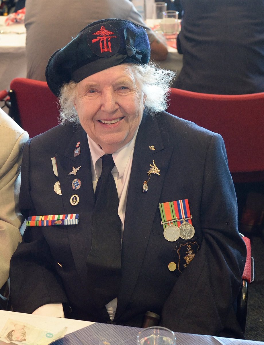 JenKteach's tweet image. We are very sad to inform you of the passing of Connie Bateman aged 98 yrs
Connie joined the Women’s Royal Naval Service when she was just 17, and served as an Officer’s Steward on HMS Brontosaurus, in Scotland, during WWII. Her husband Bill was one of 10,000 soldiers in Holland…