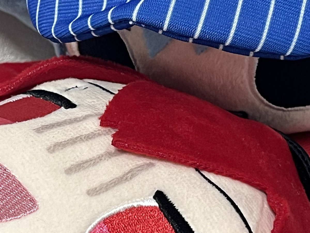 PainLemonTree's tweet image. wha