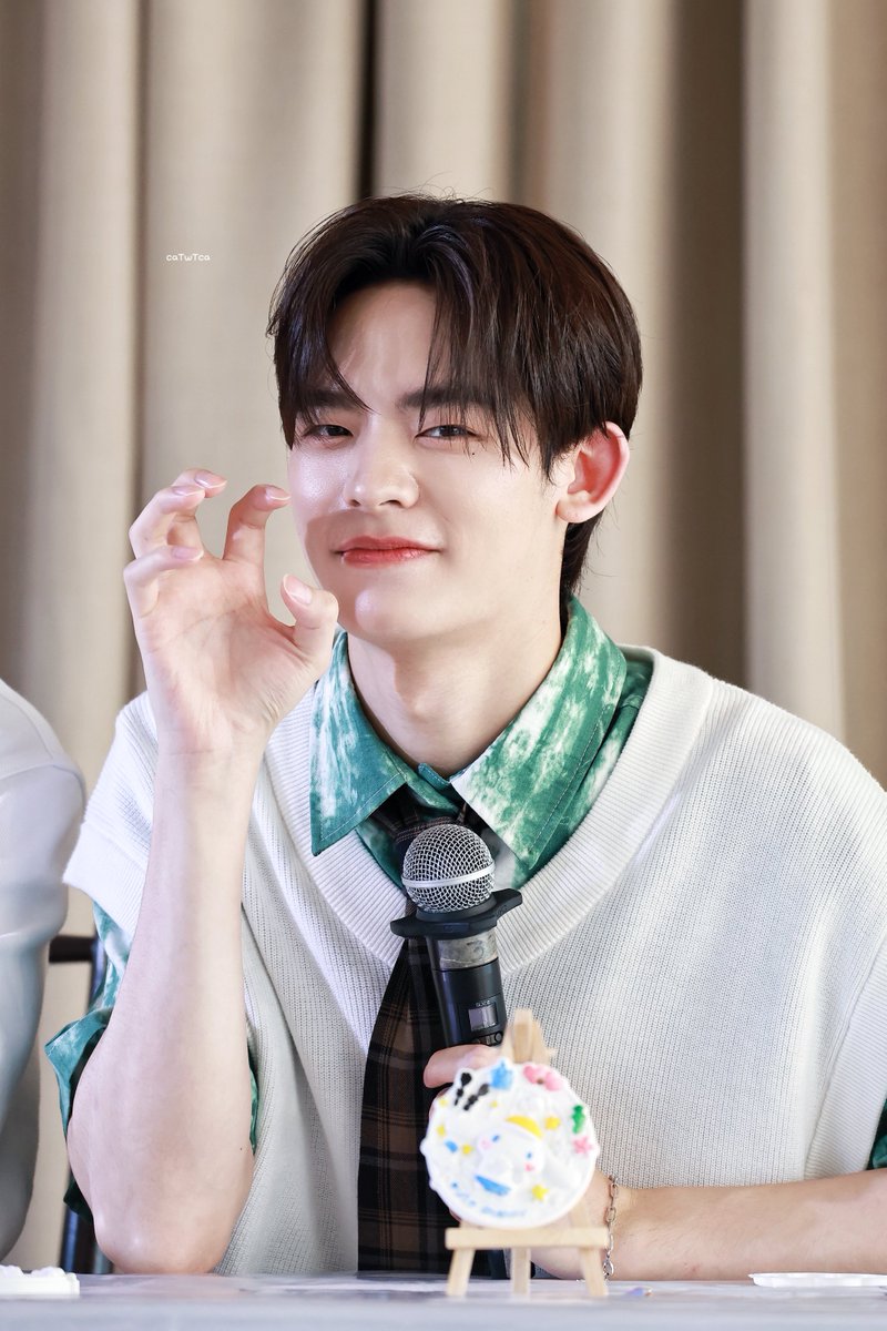 caTwTca's tweet image. 𝟐𝟔𝟎𝟕𝟐𝟎𝟐𝟓_💕🐻❄️
#HaveFunHaveTeaxTeeTeePor
#porsuppakarn @porsuppakarn