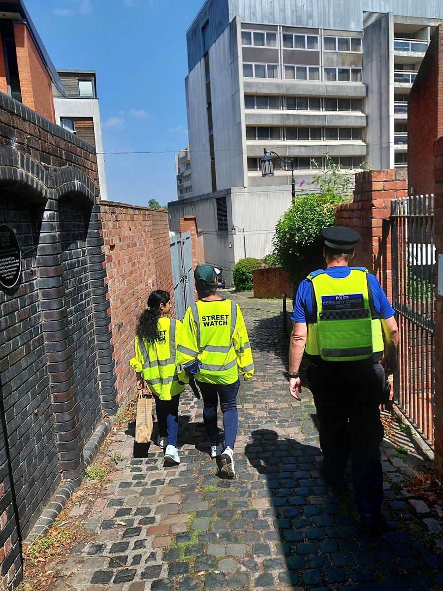 Coventry City Centre Police (@coventrycitywmp) on Twitter photo St Michael's officers have joined one of our fab #streetwatch groups for a patrol in the sunshine. Lots of great conversations had with the public.
Thank you to our wonderful volunteers.
<a href="/StreetWatch/">Street Watch</a>
#neighbourhoodpolicing St Michael's officers have joined one of our fab #streetwatch groups for a patrol in the sunshine. Lots of great conversations had with the public.
Thank you to our wonderful volunteers.
<a href="/StreetWatch/">Street Watch</a>
#neighbourhoodpolicing