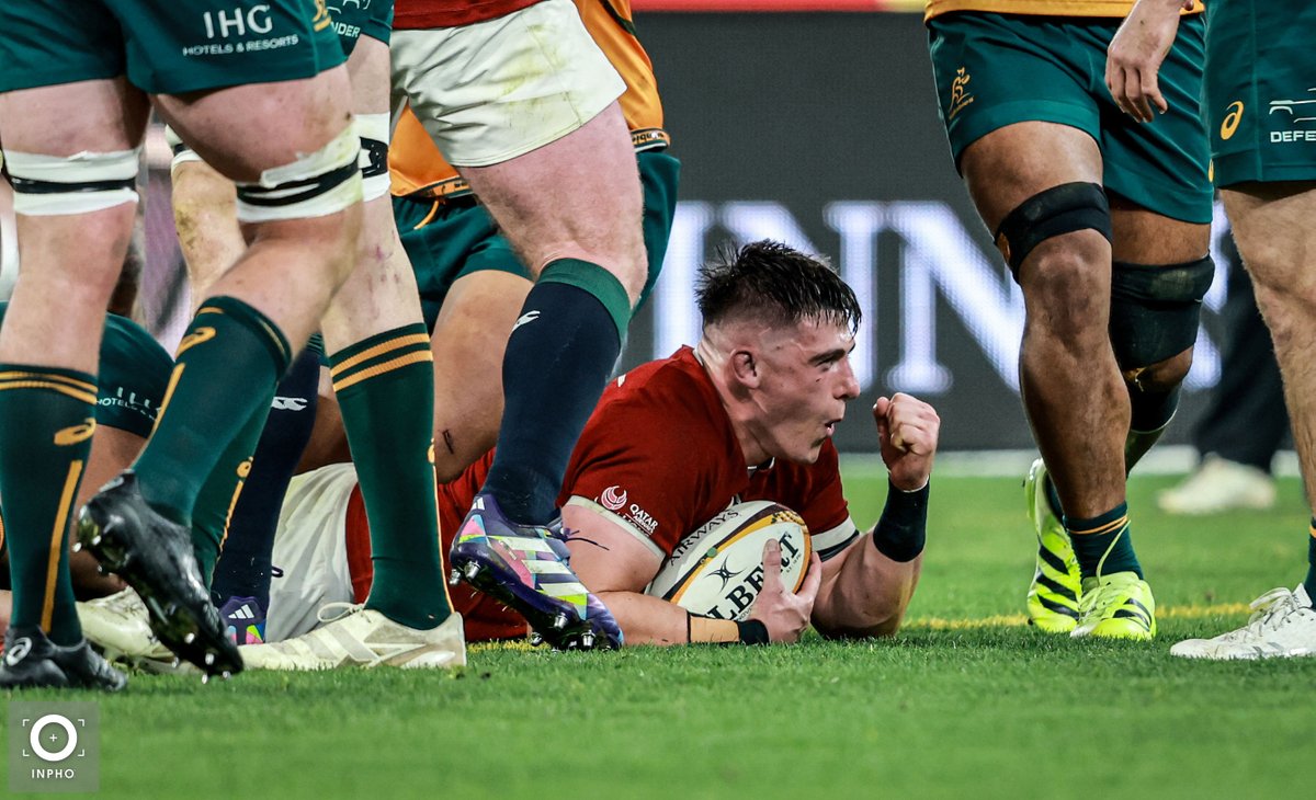 Inphosports's tweet image. That is what test matches are all about!
🇦🇺@wallabies 23-17 @lionsofficial 🦁
(📸 - @BillyStickINPHO & @DanSheridan2012 )