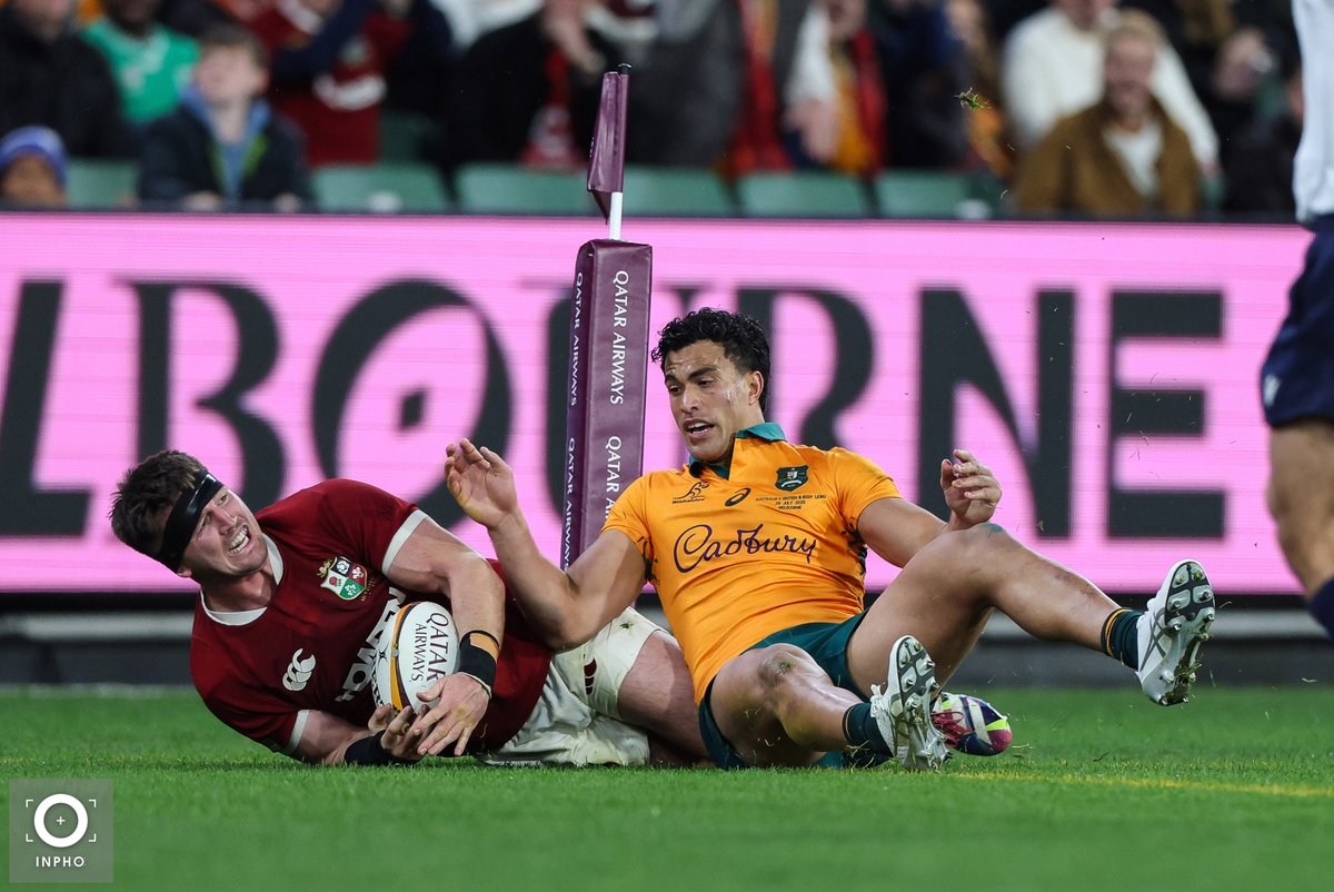 Inphosports's tweet image. That is what test matches are all about!
🇦🇺@wallabies 23-17 @lionsofficial 🦁
(📸 - @BillyStickINPHO & @DanSheridan2012 )