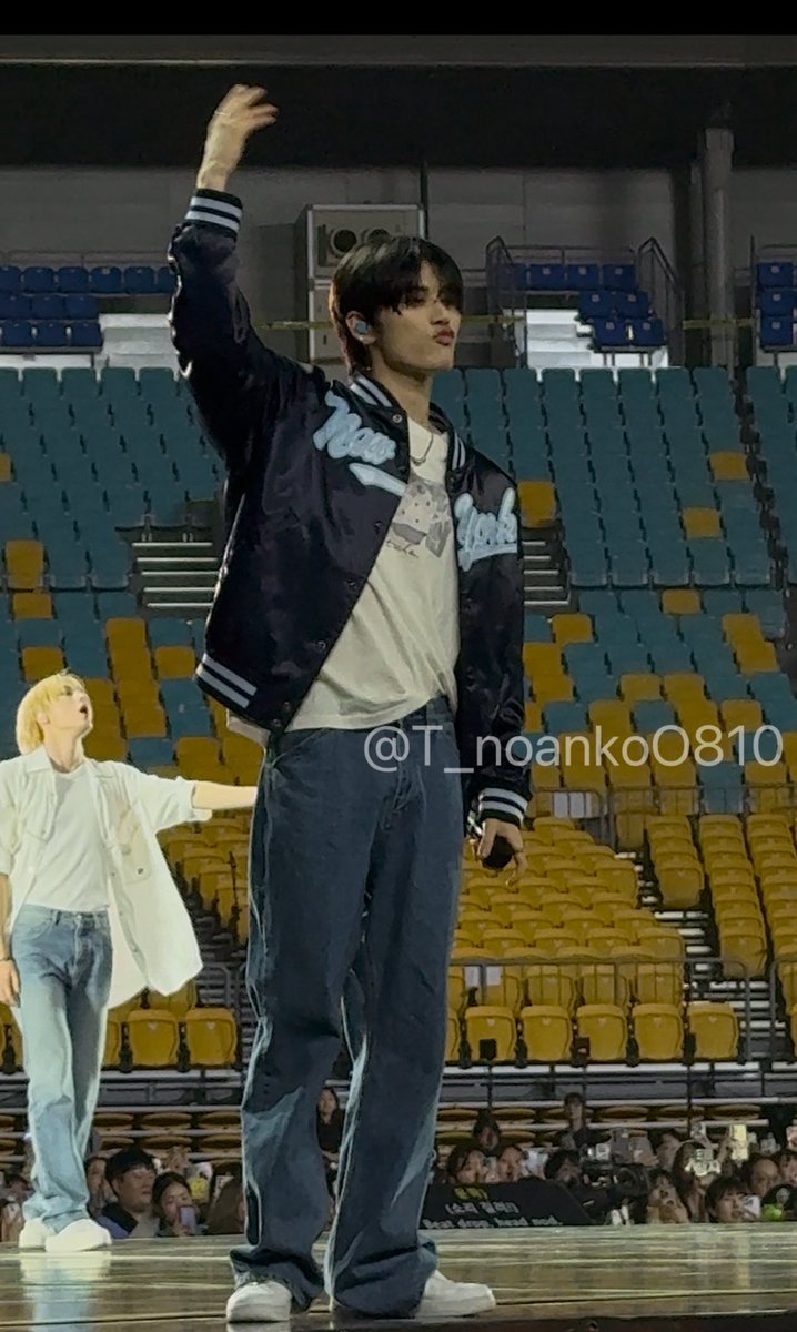 🐈‍⬛2025.07.26

安定に宇宙一イケメン

#BOYNEXTDOOR 
#보이넥스트도어 
#TAESAN #태산 #テサン