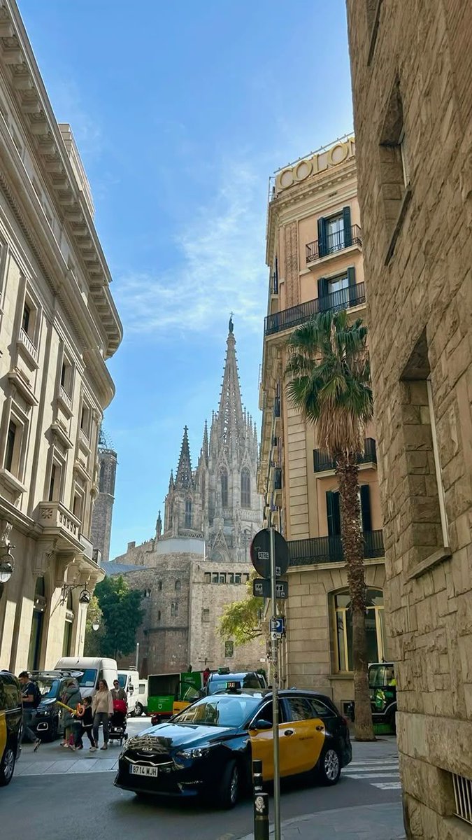 MozartCultures's tweet photo. a day in barcelona https://t.co/YQvZZ6r3r6