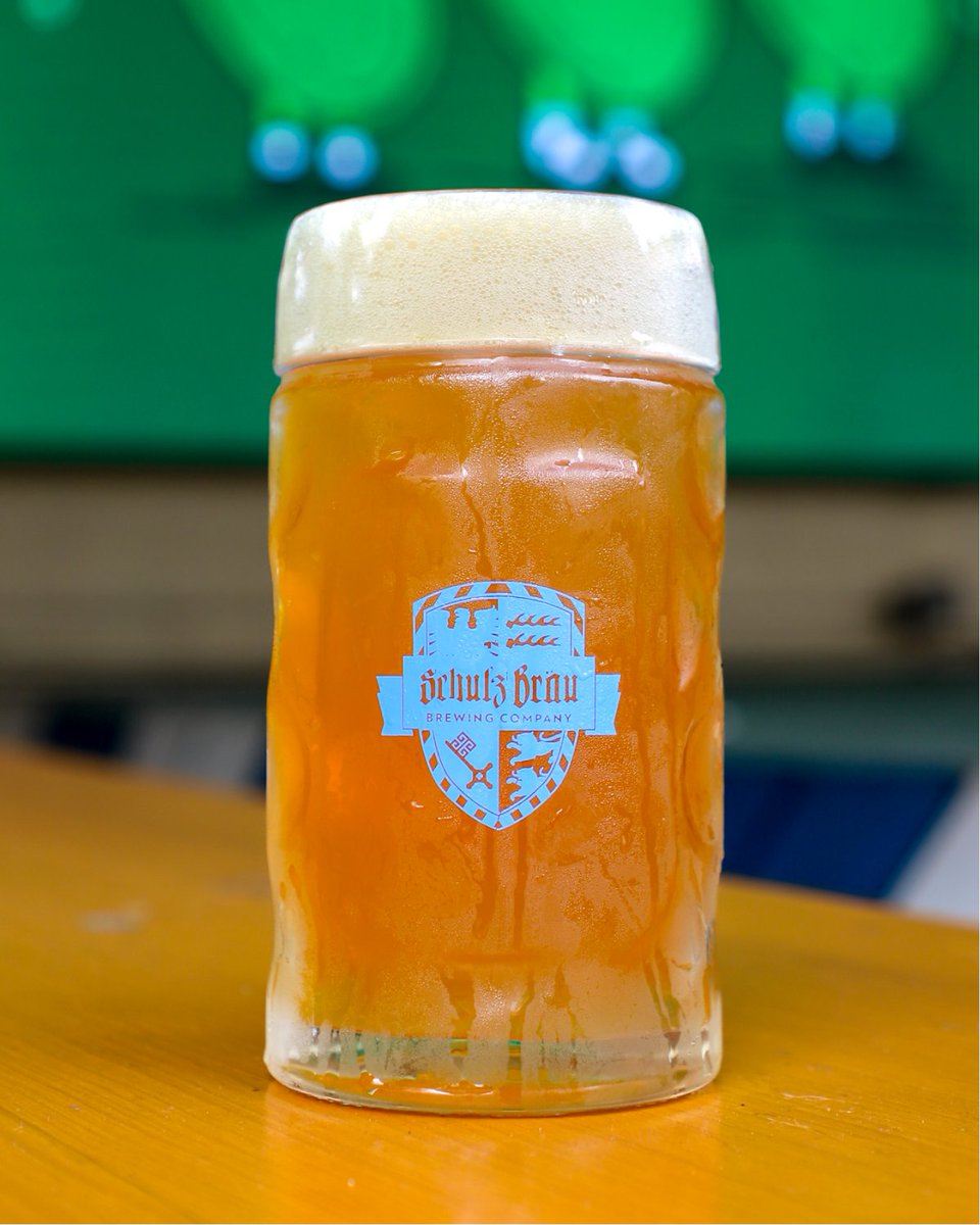 It's the first day of Gherkinfest and we're pouring something special: 𝐏𝐢𝐜𝐤𝐥𝐞𝐛𝐢𝐞𝐫!🥒🍺 

This crisp, briny creation is a one-of-a-kind limited release, available on tap only during Gherkinfest. Only while supplies last.