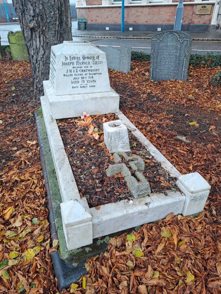 #OTD in 1918, Lt Joseph Harold Cartwright of Old Hill, Staffs and 34th Sqdn RAF was killed in a training accident whilst flying a Sopwith Dolphin. A student teacher prewar, Joseph was just 19 when he died. He is buried in the family plot in Cradley Heath (St Luke) Churchyard.