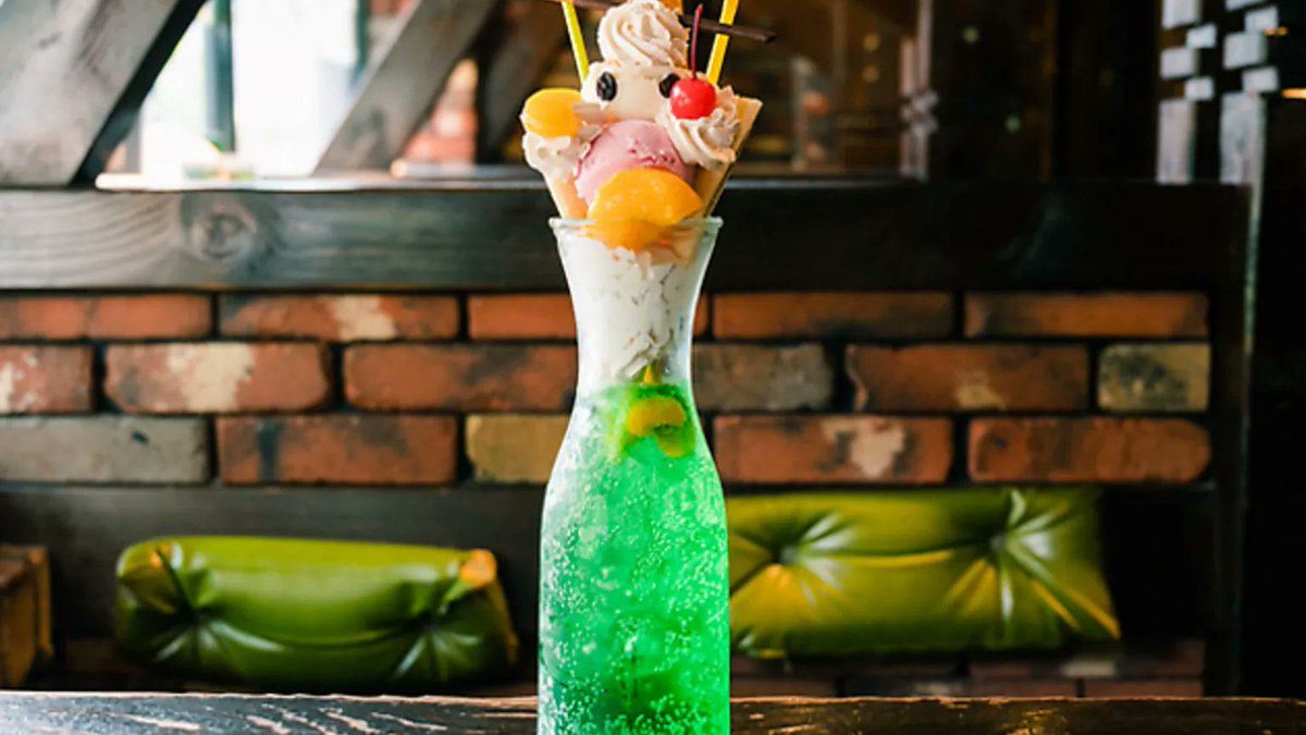 TimeOutTokyoJP's tweet image. 🍹 🍨 🍹 🍨 🍹 🍨 🍹 🍨
この世で一番かわいい飲み物
🍹 🍨 🍹 🍨 🍹 🍨 🍹 🍨
『東京、クリームソーダ10選』
timeout.jp/tokyo/ja/cream…
純喫茶からアメリカンダイナーなど、店内も楽しめるお店たち🤵♀️
ひと夏でいくつ飲めるかな?