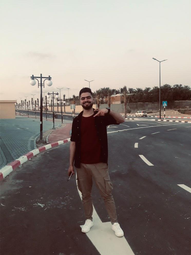 MostafaBNaim1's tweet image. Yahya… the One Who Preceded Us to Paradise 💔😢🕊️
Sometimes, a single moment changes everything…
Since that phone call, I’ve feared the sound of my phone ringing 📱💔. It became the enemy of my heart…
That day, a trembling voice told me:
"Yahya, your brother, is injured...…
