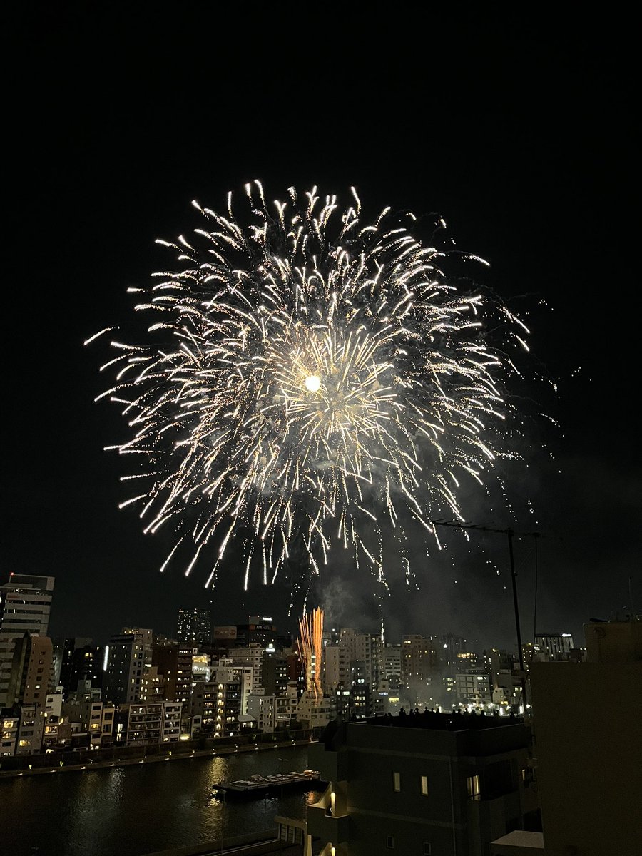 yuco_sd's tweet image. 仕事でいまこれ
すごいわ🎆