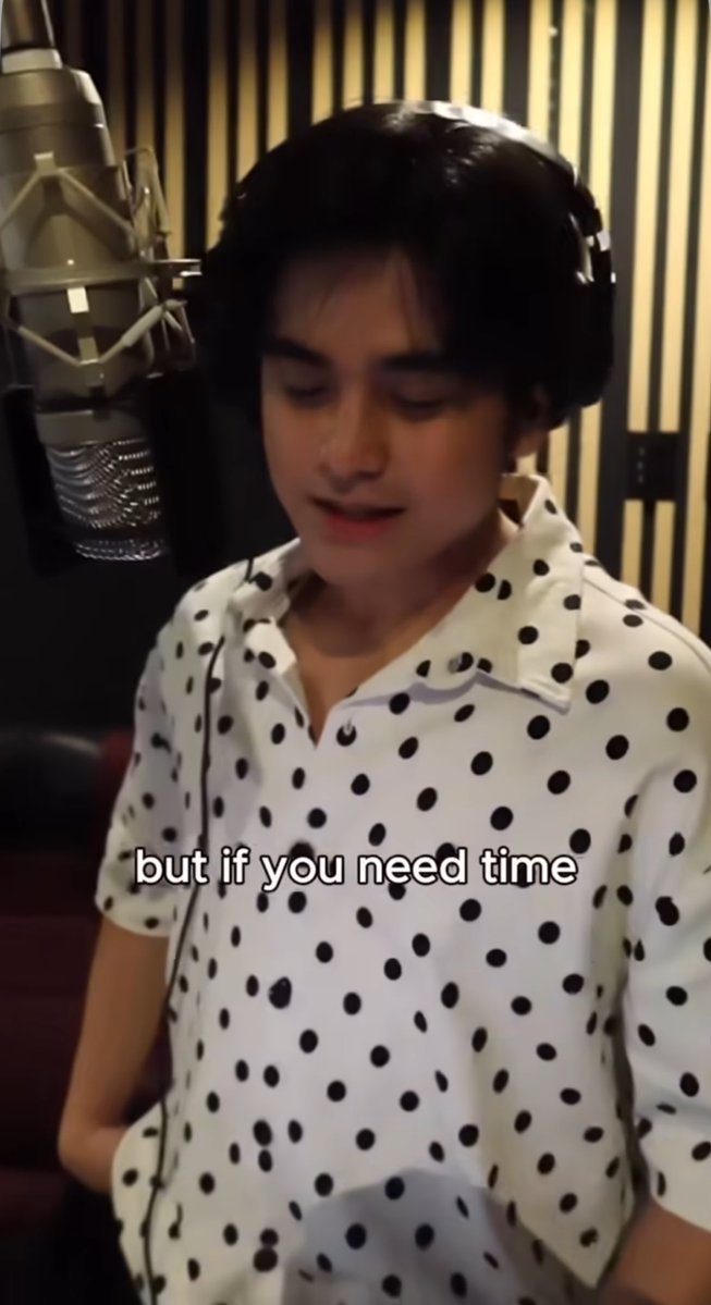 dearestwill's tweet image. eto pala yung nasa studio si will 🥹 waiting sa full cover @WillAshley05 🤍