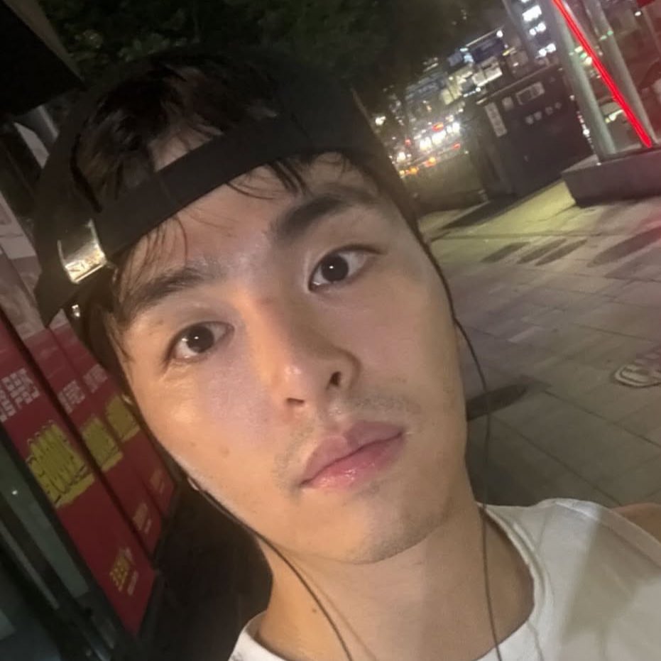 DONGPLUM's tweet image. for the first time (in a long time) i actually got a notification for this. also i'm a stubble fan 😘