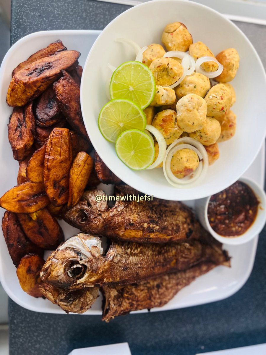 JefsinahK's tweet image. Have breakfast with us, we are having this amazing Sierra Leonean 🇸🇱meal