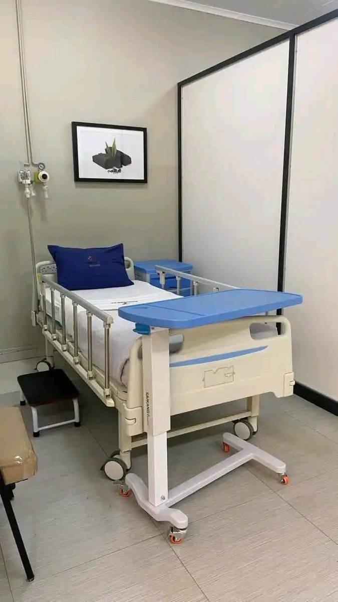 makusha_effort's tweet image. Inside Parirenyatwa Group of Hospitals 🏥 ‼️‼️