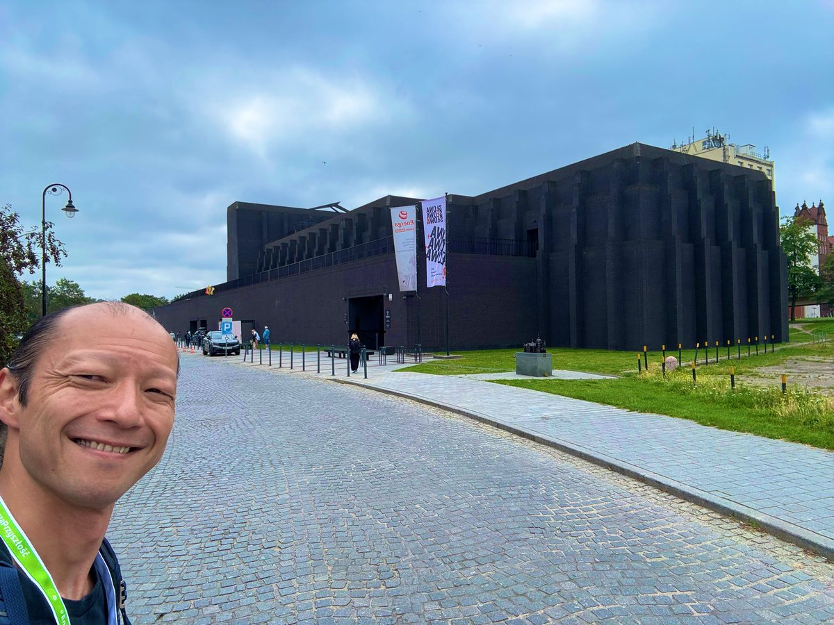 k_h3021's tweet image. Day 2
いざ劇場仕込みへ🏃‍➡️🕋

#G3ポーランド