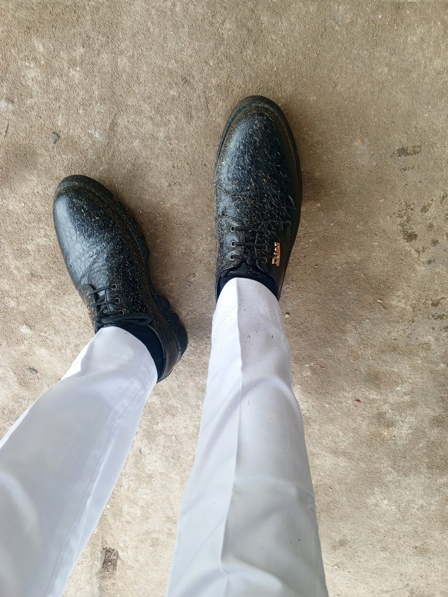 Primedollar01's tweet image. I always reflect on my hustle, grind and my set goals..
Nevertheless I still need to touch the grass.
Also weekends are for party jollof and so I choose wedding proper over workout.. na Food remain now..