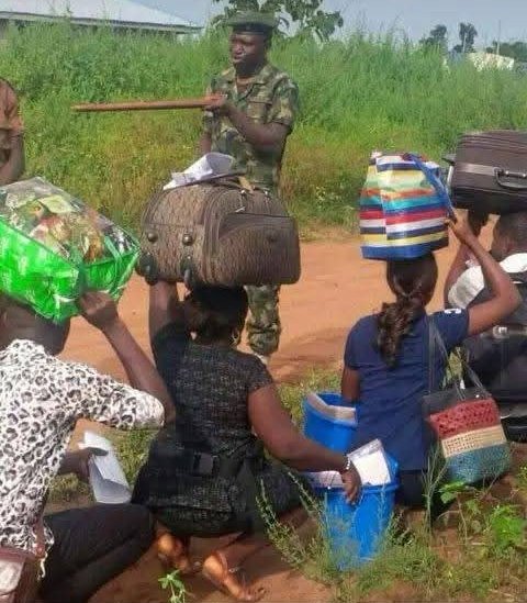 Gooner4romOrua's tweet image. If a woman learns how to swallow her pride and listen to her man, most of her mistakes would be avoided