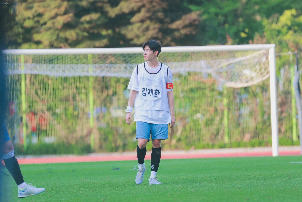 JHWORD0527's tweet image. 여름이 딱 이정도였으면조켓슴