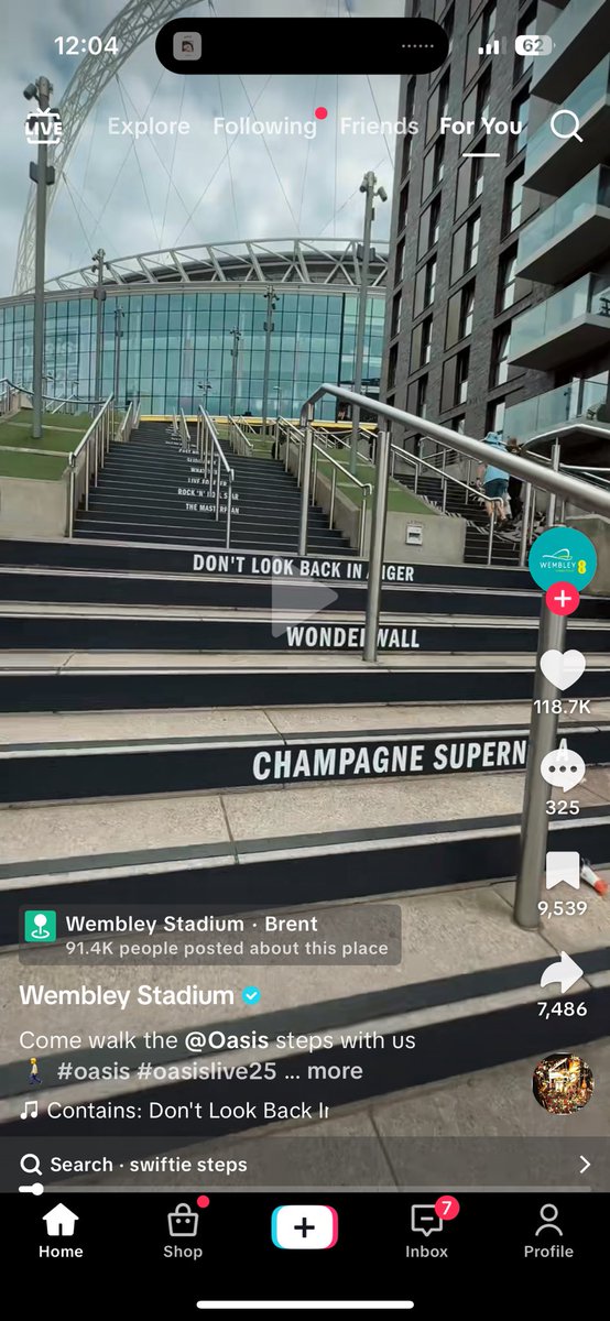 dancingwithoht_'s tweet image. they replaced the swiftie steps with oasis 😭😭😭😭😭