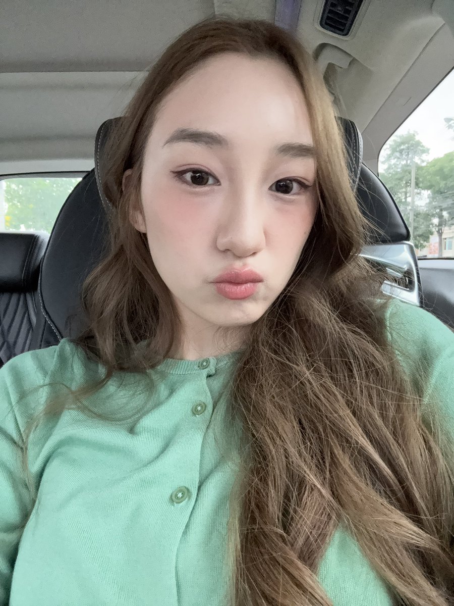 krischarintip's tweet image. Face check face check !?
#KRISALALA #Krischarintip #ALALA
