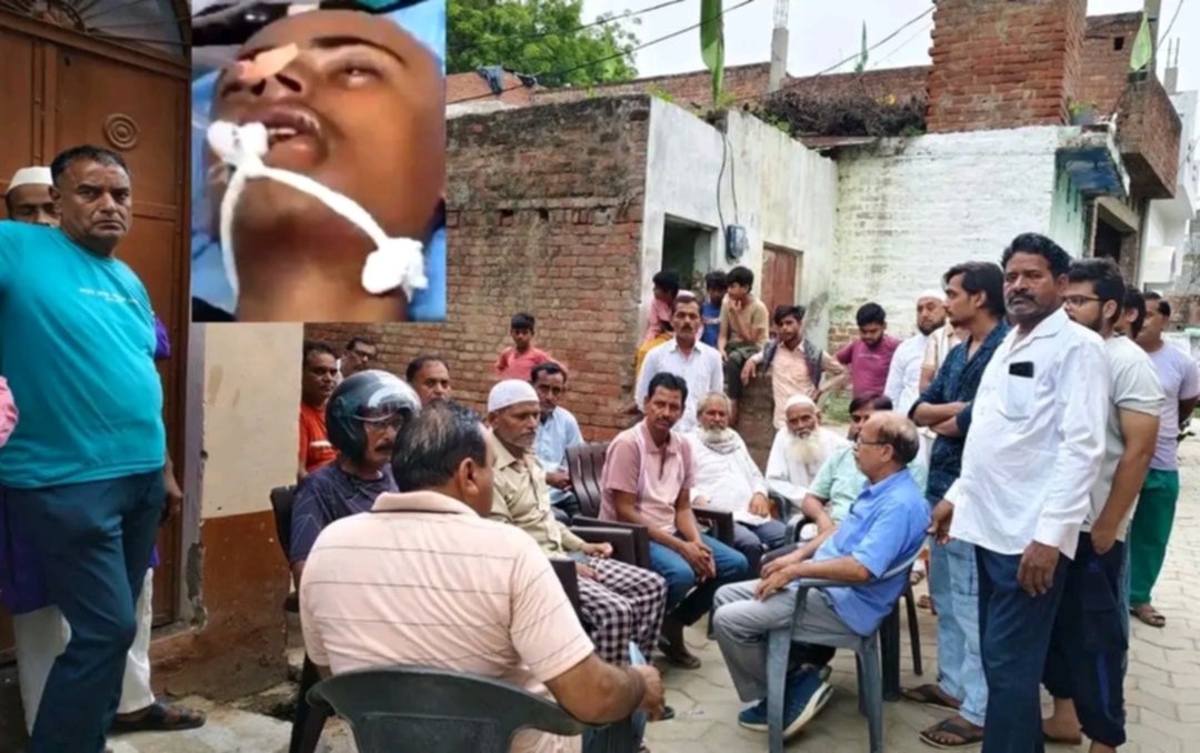 UP क़े फतेहपुर जिले से दिल दहला देने वाली एक वारदात सामने आई है। महर्षि विद्या मंदिर में इंटर क़े  छात्र आरिस खान को स्कूटी सवार तीन किशोरों ने लाठी-डंडों से पीट-पीटकर निर्मम ह"त्या कर दी।

वारदात को अंजाम देने वाले आरोपियों को पुलिस ने गिरफ्तार कर लिया है। तीनों आरोपी नाबालिग व